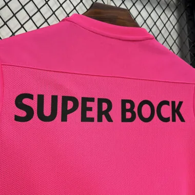 Camisa «Pink October» do Sporting de Lisboa 24-25