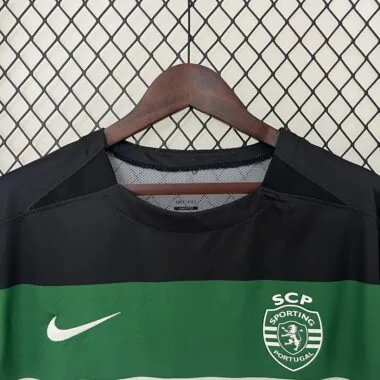 24-25 Sporting Lisbon home Jersey