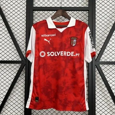 25-26 em casa, em Braga