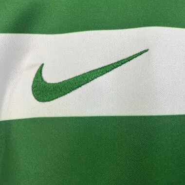 25-26 Sporting Lisbon Home Kid Kit (Size 16-28)