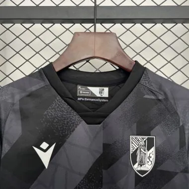 25-26 Vitoria de Guimaraes Away Kids Kit