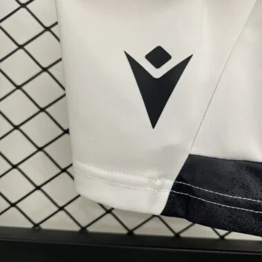 25-26 Vitoria de Guimaraes Home Kids Kit