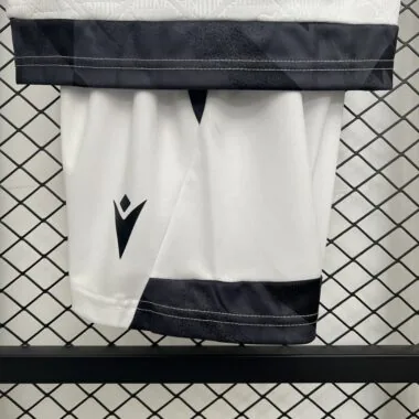 25-26 Vitoria de Guimaraes Home Kids Kit