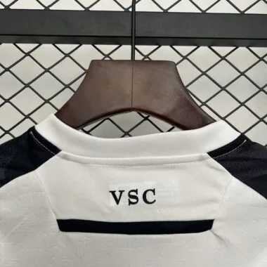 25-26 Vitoria de Guimaraes Home Kids Kit