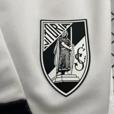 25-26 Vitoria de Guimaraes Home Kids Kit