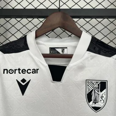 25-26 Vitoria de Guimaraes Home Soccer Jersey