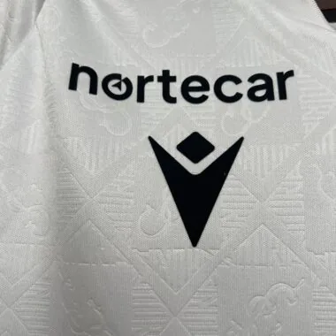 25-26 Vitoria de Guimaraes Home Soccer Jersey