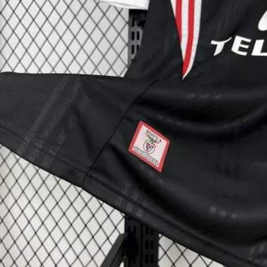 Camisa retro do Benfica para jogos fora de casa da época 97-98