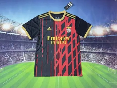 Camisa Especial Preta e Vermelha do Benfica 2025/26