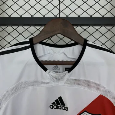 06-07 River Plate home retro jersey