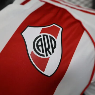 Maillot du River Plate 2024-2025, version joueur à domicile