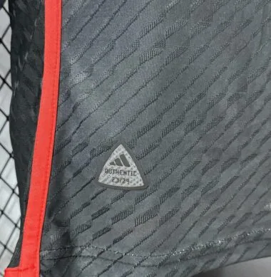 Maglia del River Plate, versione con il terzo giocatore di colore, 24-25