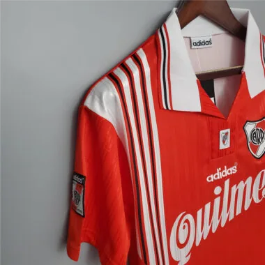 95-96 River Plate red away