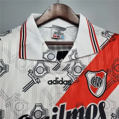 96-97 River Plate home white