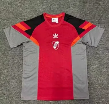 River Plate red and gray training jersey