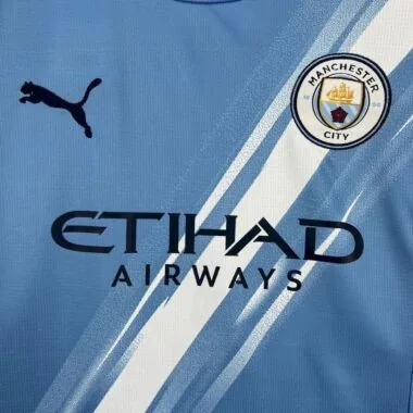 Maillot femme domicile de Manchester City, tailles 25-26
