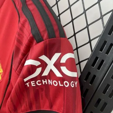 25-26 Manchester United home woman jersey
