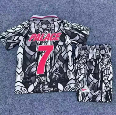 England x Palace 2026 World Cup Pre-match Kids Kit