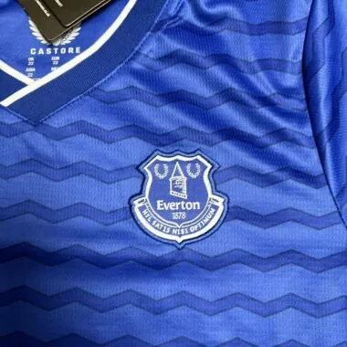 Everton 2025/26 Home Kid Kit (Size 16-28)