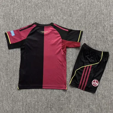 FC Nürnberg 2025/26 Home Kids Kit (Size 16-28)