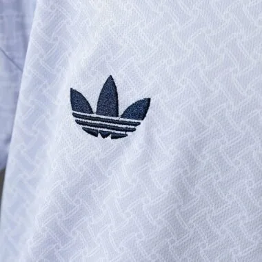 Kit de criança para o Campeonato do Mundo de 2026 da Itália
