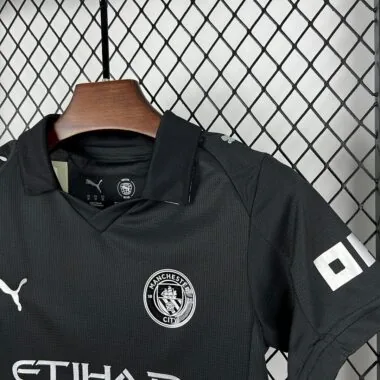 Manchester city 2025/26 Away Kids Kit (Size 16-28)