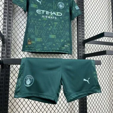 Manchester city 2025/26 Fourth Away Kids Kit (Size 16-28)
