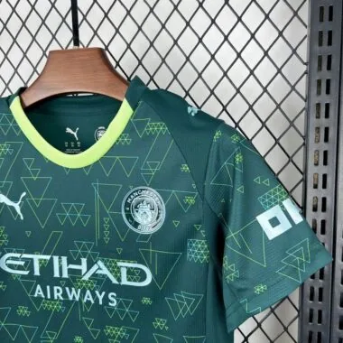 Manchester city 2025/26 Fourth Away Kids Kit (Size 16-28)