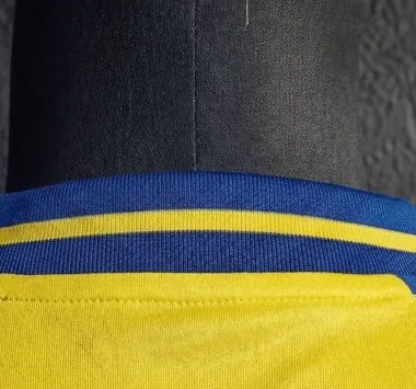 Sweden 2026 World Cup Home Kid kit (Size 16-28)
