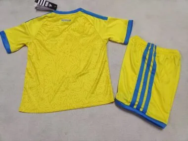 Ukraine 2026 World Cup Home Kid kit (Size 16-28)