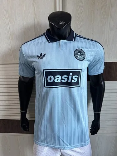 Maillot 2025/26 AD x Oasis Tour, motif jacquard bleu, police 25, version joueur, tailles S à 2XL