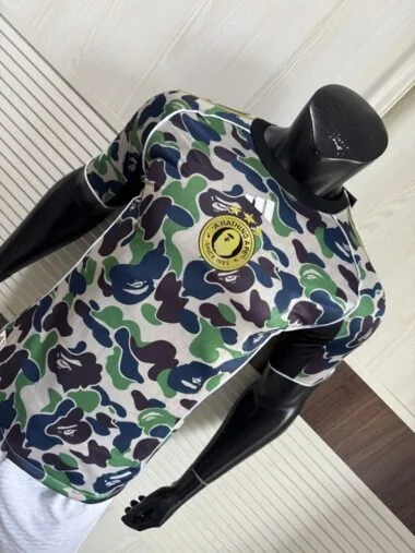 2025/26 BAPE X ADIDAS - Camiseta «FB Player Version» (tallas S-2XL)