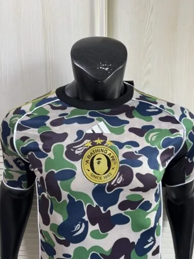 2025/26 BAPE X ADIDAS - Camiseta «FB Player Version» (tallas S-2XL)