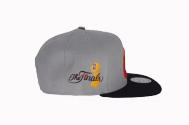 hat