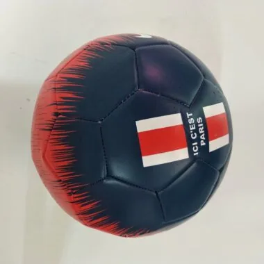 Club: voetbal met de naaimachine