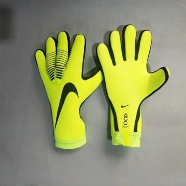 N4 MTE goalkeeper gloves