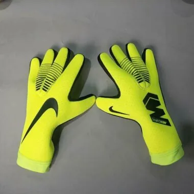 N4 MTE goalkeeper gloves