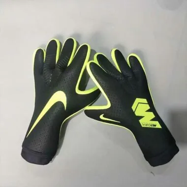 N4 MTE goalkeeper gloves