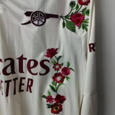 25-26 embroidered flowers Jersey