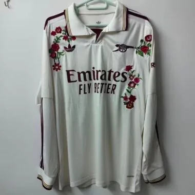 25-26 embroidered flowers Jersey
