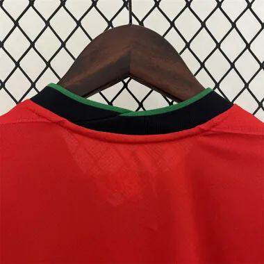 Camisa de jogo em casa de Portugal de 2024