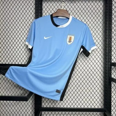 Camiseta local de Uruguay 2024