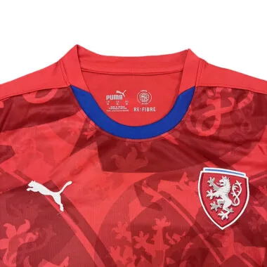 24-25 czech home red Jersey