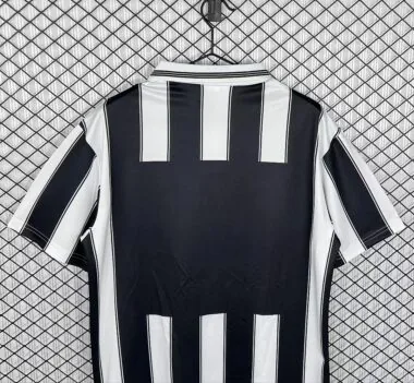 Retro 1996/97 Besiktas away Jersey (S-2XL)