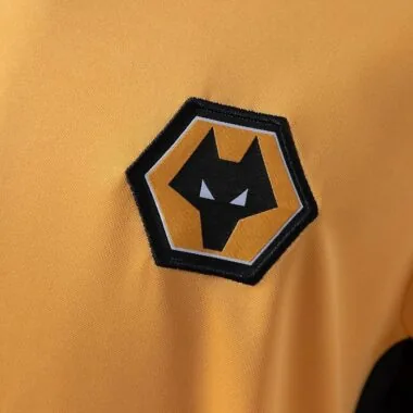 Retro 2002/04 Wolves Home Jersey (S-XXL)