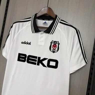 Retro Besiktas 1996/97 Home Jersey (S-2XL)