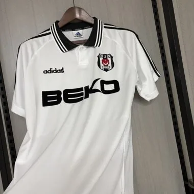 Retro Besiktas 1996/97 Home Jersey (S-2XL)