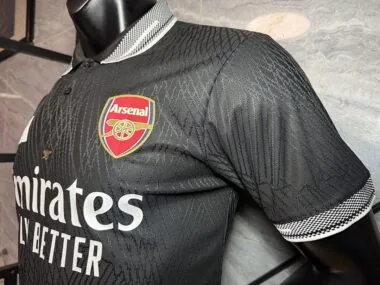 Maglia da allenamento dell'Arsenal 2025-26, versione speciale per i giocatori, nera (taglie S-2XL)