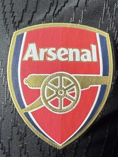 Maglia da allenamento dell'Arsenal 2025-26, versione speciale per i giocatori, nera (taglie S-2XL)