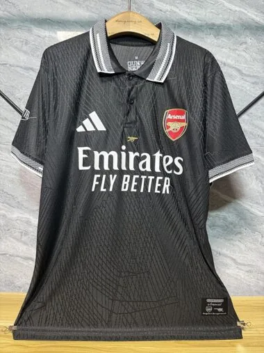 Maglia da allenamento dell'Arsenal 2025-26, versione speciale per i giocatori, nera (taglie S-2XL)